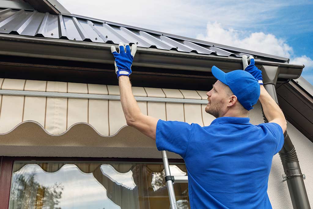 Installing-gutters