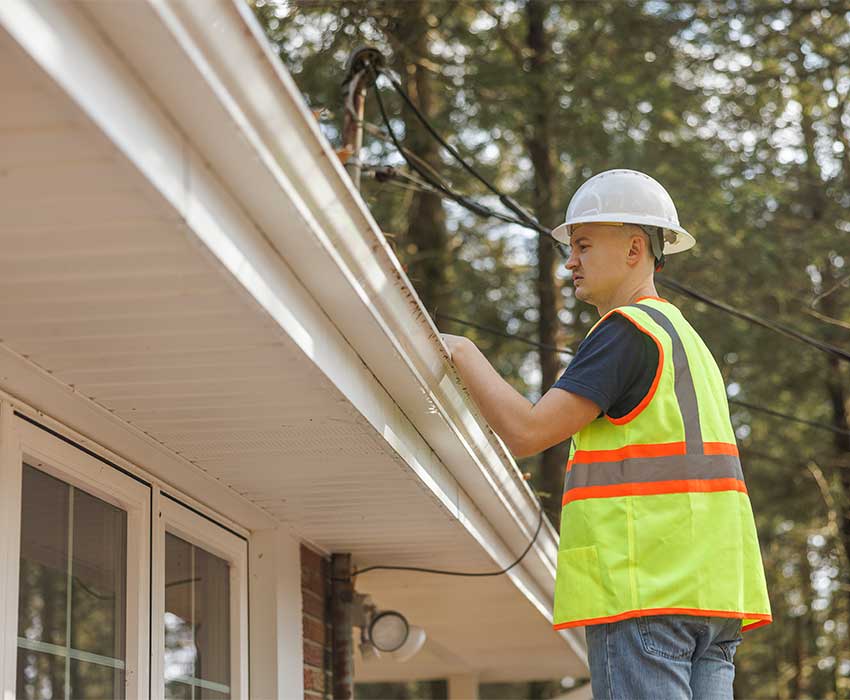 seamless-gutter-repairman